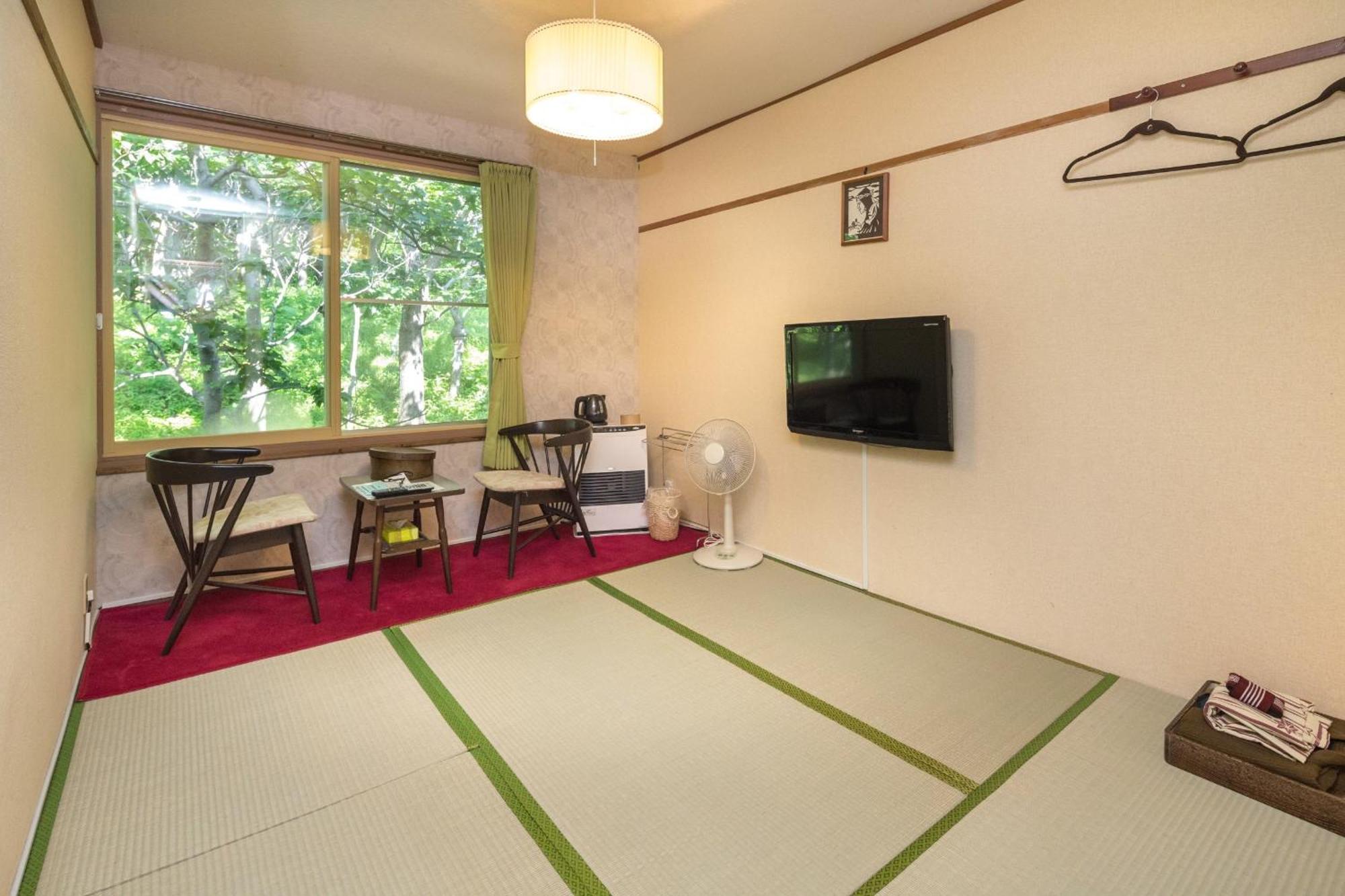 Отель Shiretoko Kokun Kekun Уторо Экстерьер фото